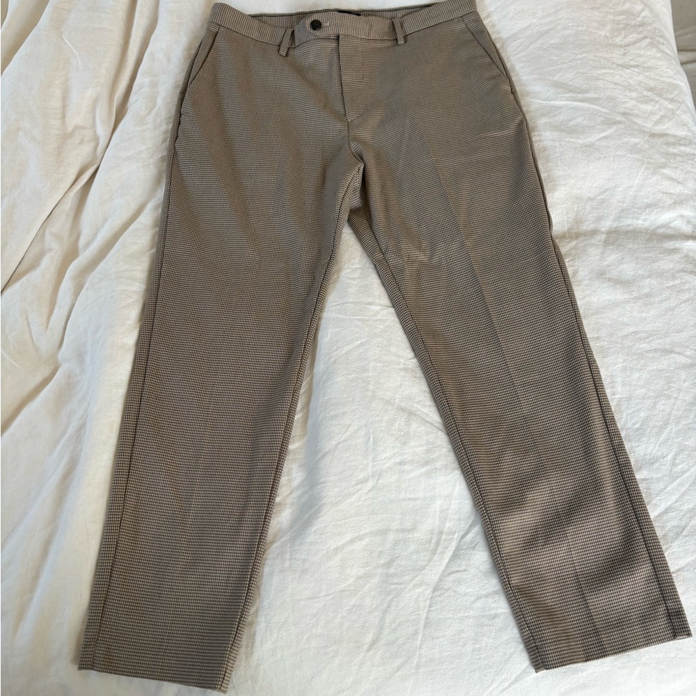 Banana republic chino’s